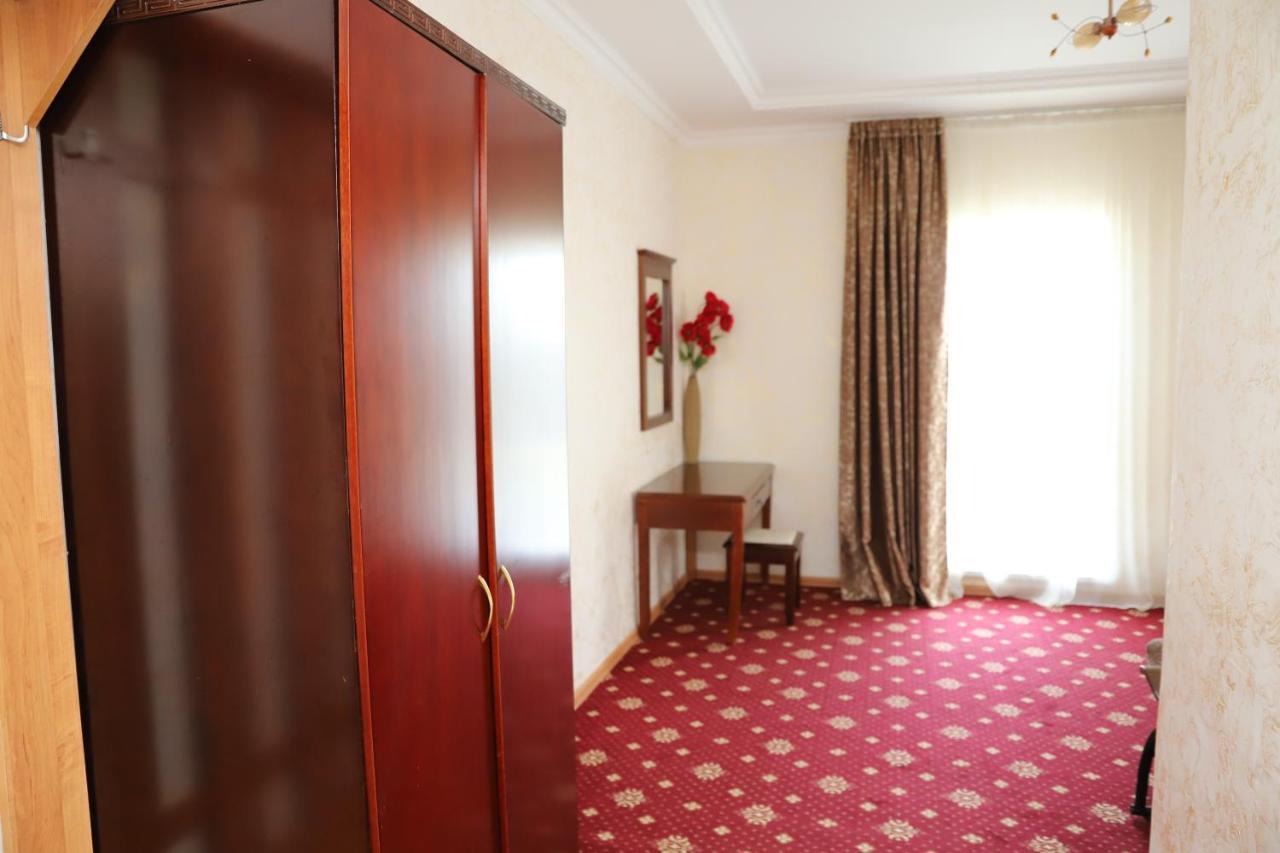 Hotel Eurasia Deluxe Borovoe Exteriör bild